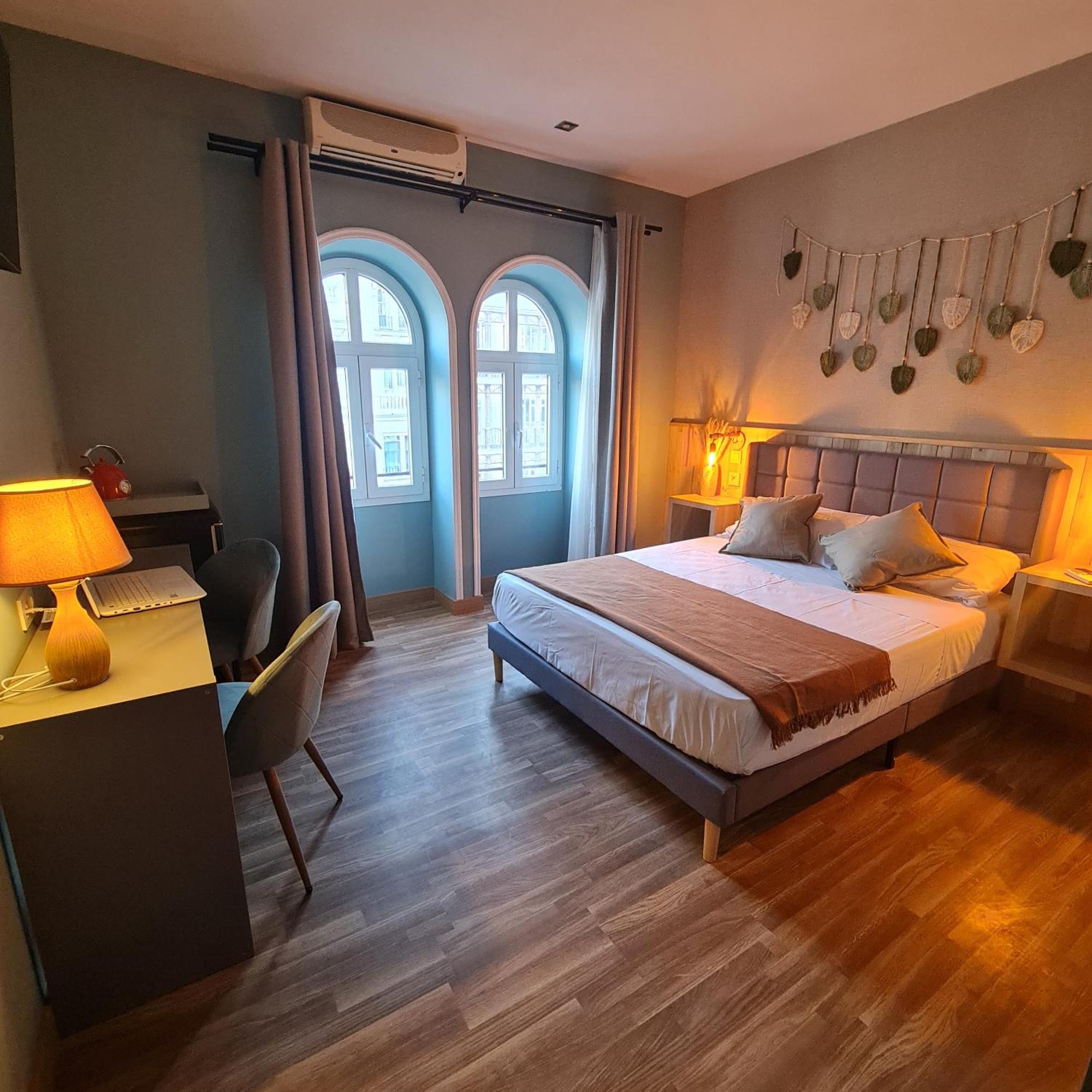 Luxury Green Hostal Madrid Gran Via Exterior photo
