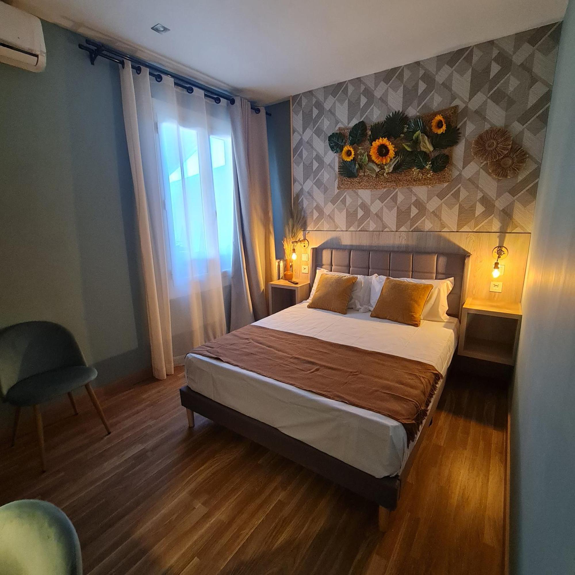 Luxury Green Hostal Madrid Gran Via Exterior photo