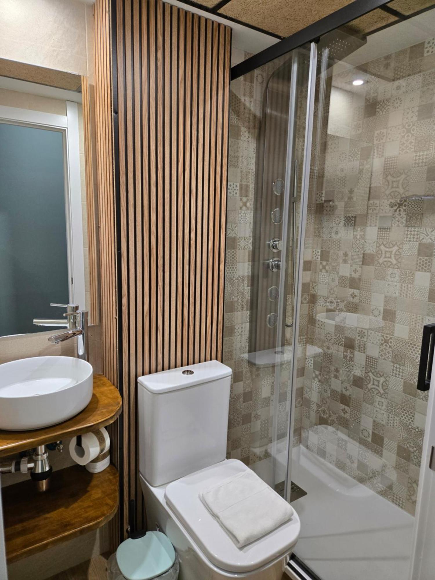 Luxury Green Hostal Madrid Gran Via Exterior photo
